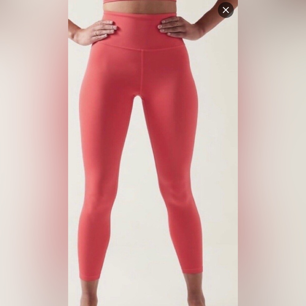 Woman’s Athleta 7/8 leggings good condition size M